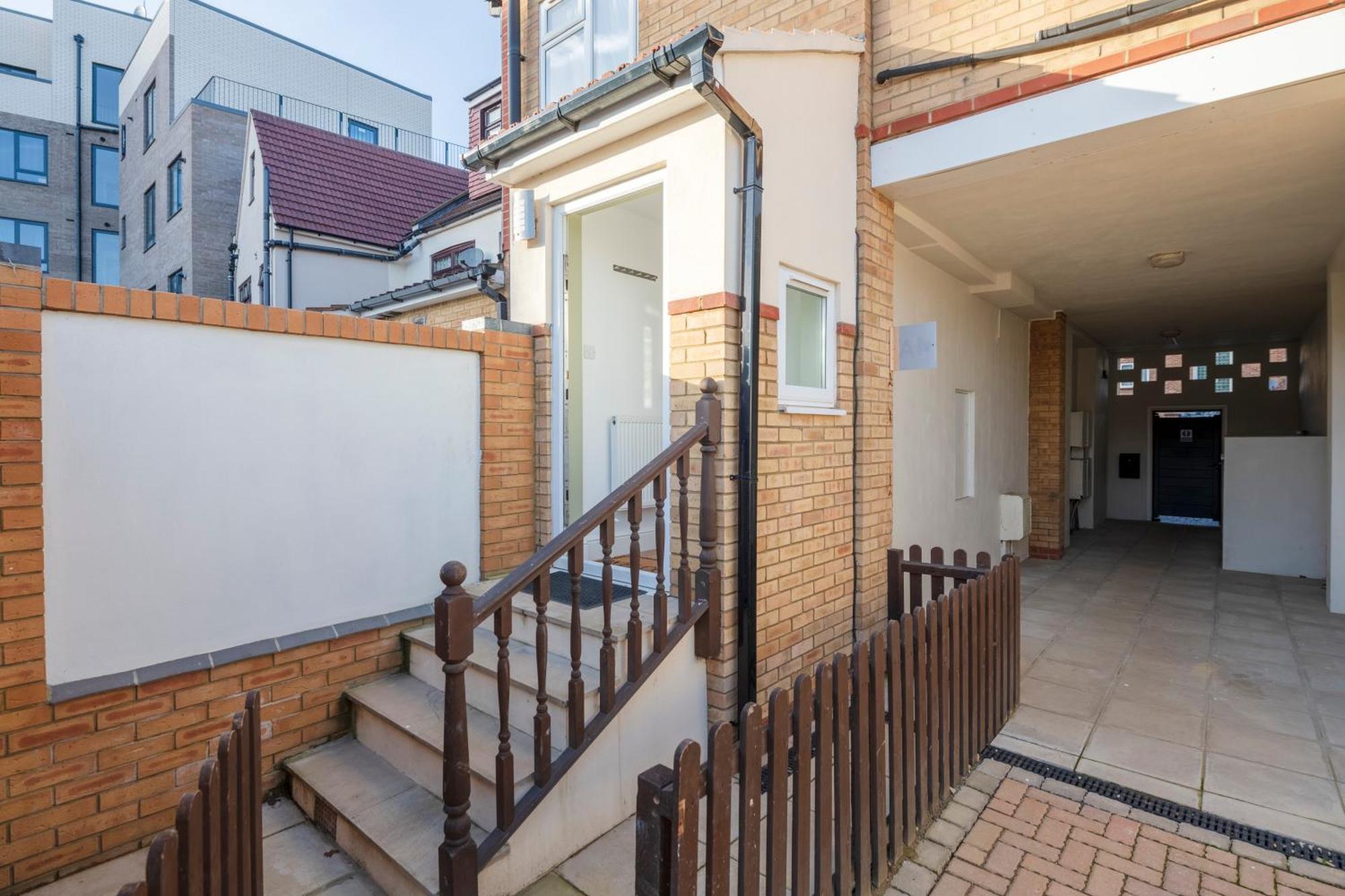 Cosy 2 Bedroom Flat In East Ham, Close To Excel London Exterior photo